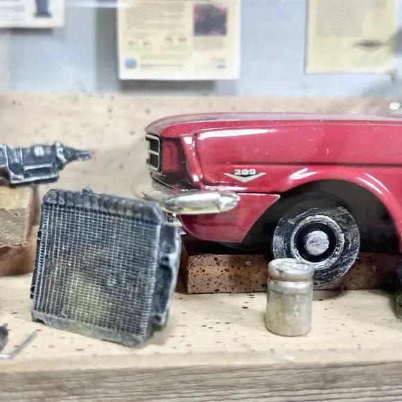 The Window Pane Curio Collection Mustang Car Garage Miniature Model Diorama 2002 - Picture 4 of 16